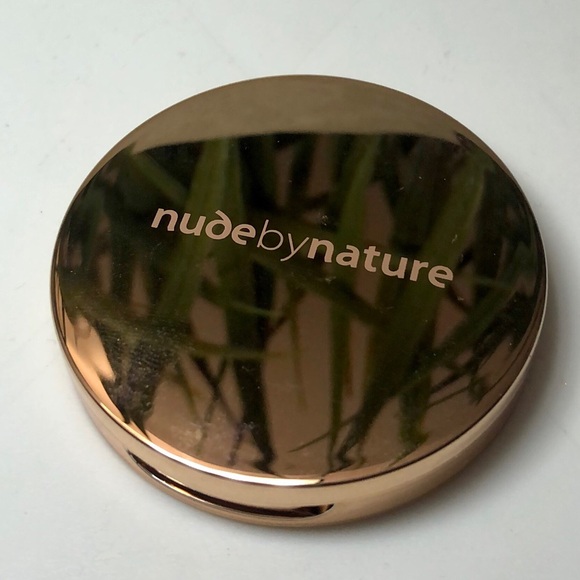 Nude by Nature Natural Illusion Pressed Eyeshadow - Coral - Picture 3 of 6
